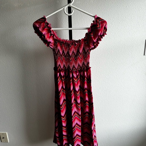 Pink and Red Off-Shoulder Maxi Dress - Picture 4 of 4
